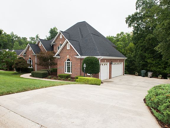 2nd image of 3741 Stoneycreek Ct