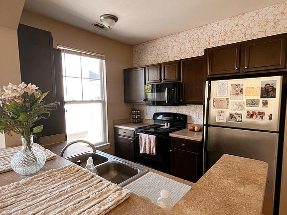 5th image of 1615 S Wilcox St #4