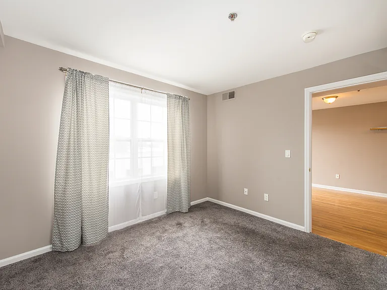 318 54th St #4K — Photo 16