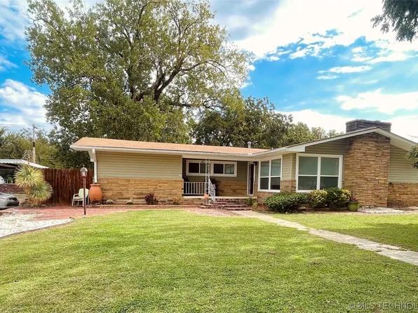 417 S Hughes Ave, Morris, OK 74445