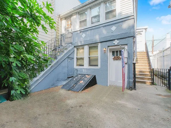 2123 W 9th St, Brooklyn, NY 11223