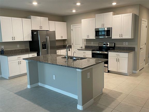 3rd image of 8879 Parsons Hill Blvd