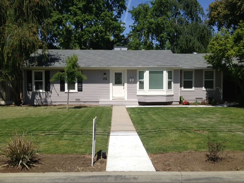 2nd image of 739 E Lansing Way