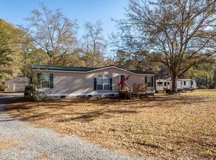 650 Coral Acres Dr, Moncks Corner, SC 29461