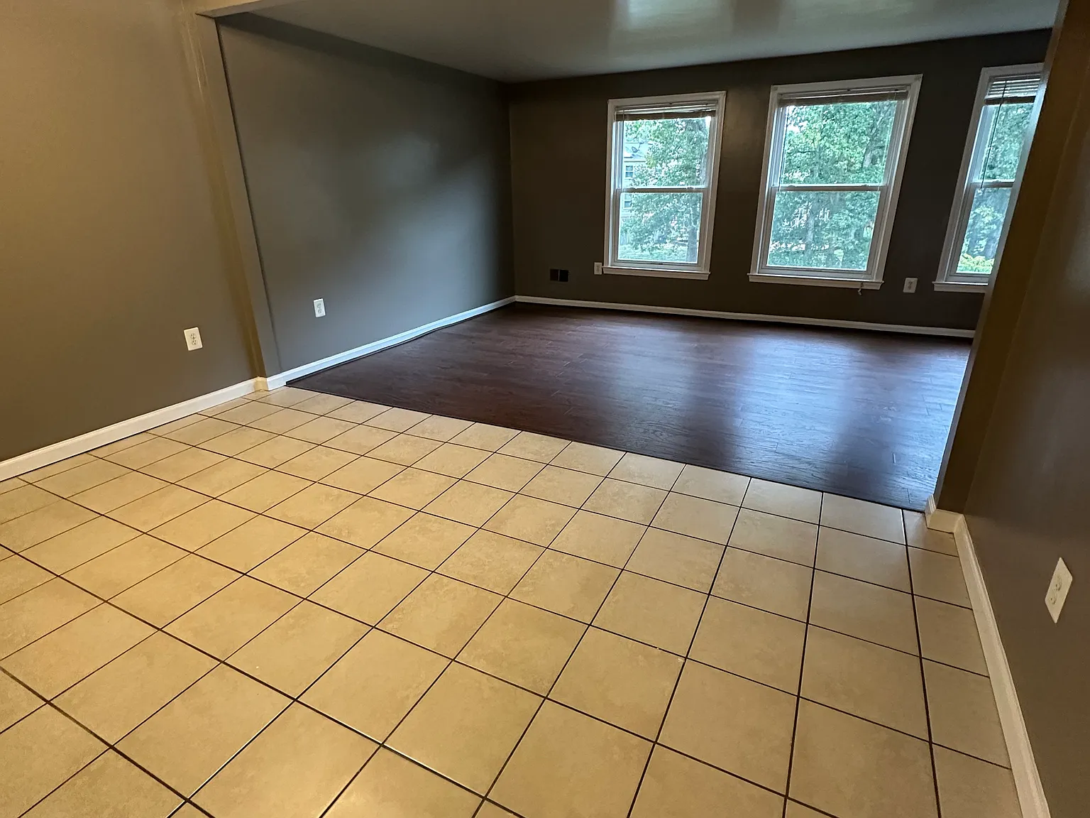 4 bed, 2000 sqft, $2,200 — Photo 3