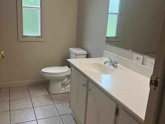 5th image of 2652 Riverside Dr