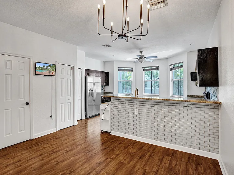 3911 Shoma Dr — Photo 10