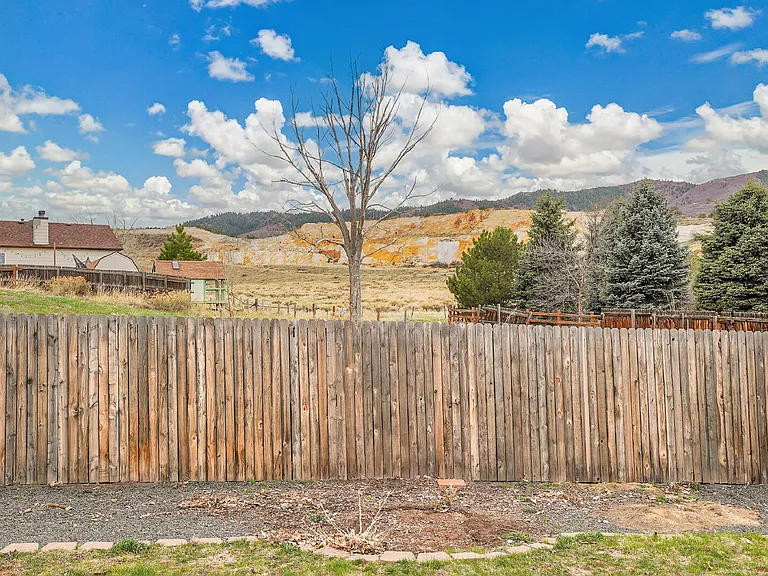 8065 Eagleview Dr — Photo 55