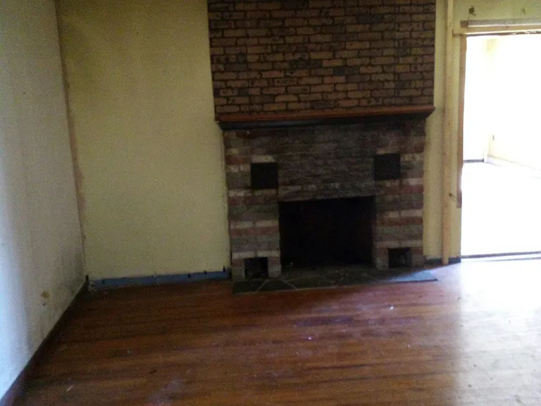 313 Station St — Photo 4