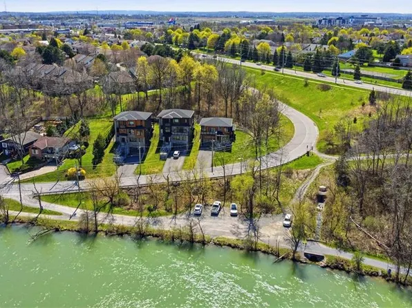 119 Welland Vale Rd, Saint Catharines, ON L2S 3Y2