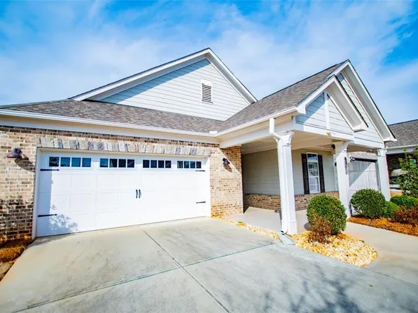 100 Foxgate Path, Carrollton, GA 30117