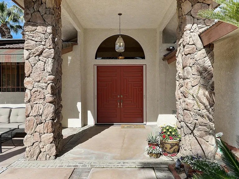 79420 Four Paths Ln #79420 — Photo 3