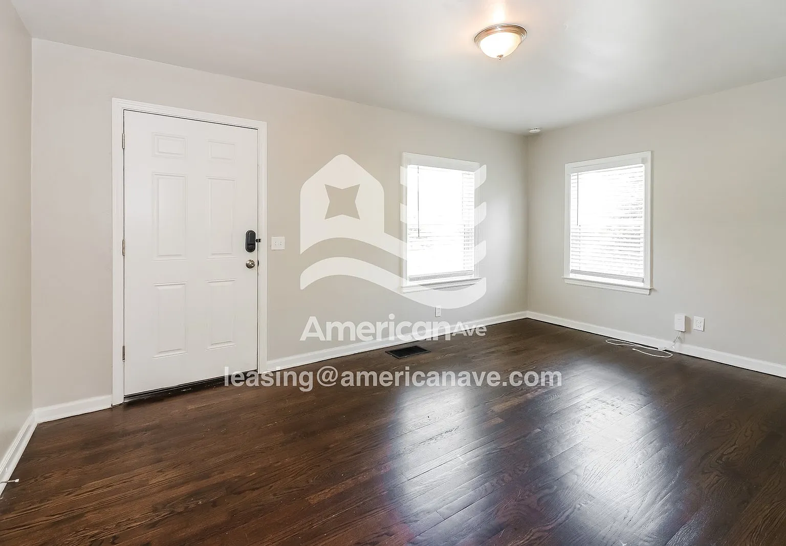 2 bed, 1.0 bath, 720 sqft, $1,275 — Photo 3