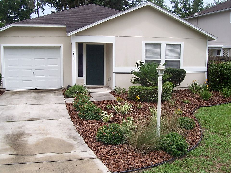1st image of 3621 NW 25th Ter