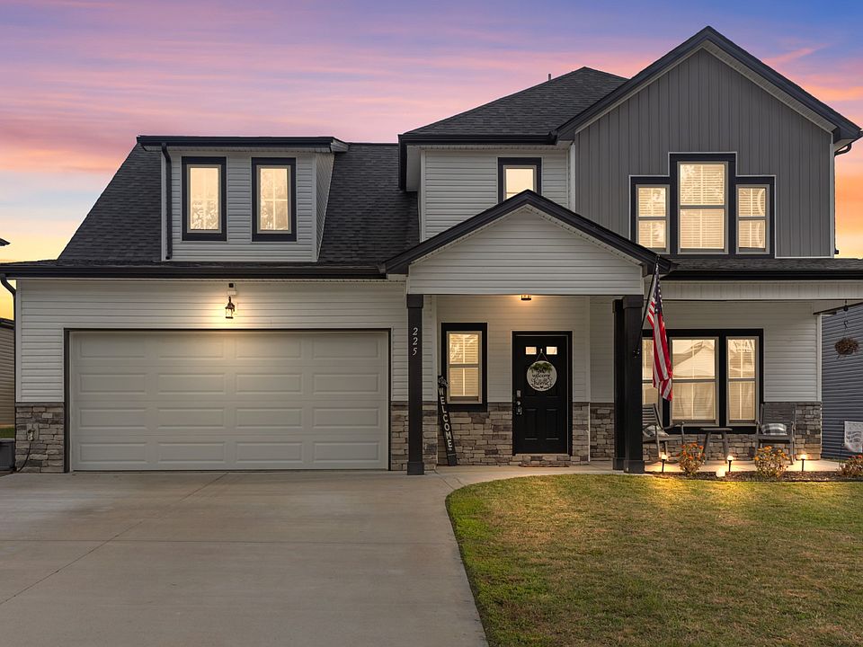 1st image of 225 Crusaw Dr