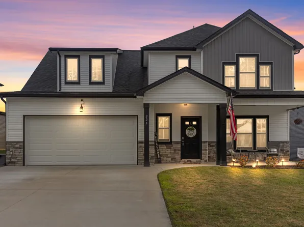 225 Crusaw Dr, Clarksville, TN 37043