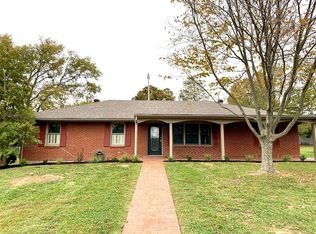 108 Evergreen Dr, Lawrenceburg, KY 40342