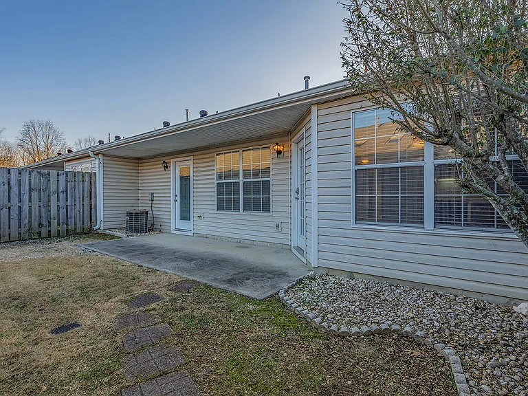 2234 Hickory Manor Way — Photo 33