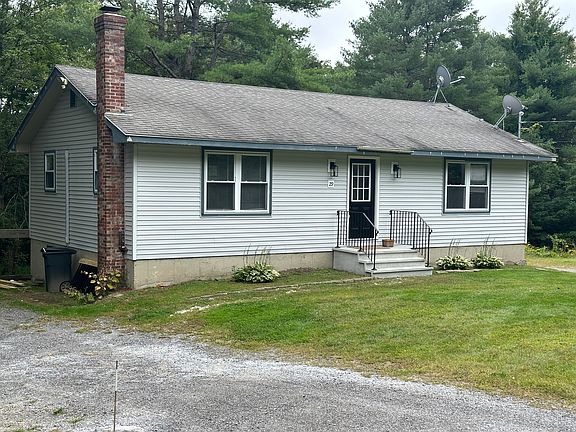 29 Eight Rod Rd., Augusta.