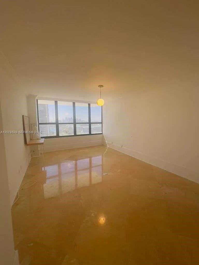 2 bed, 1229 sqft, $2,600 — Photo 2