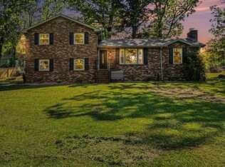 244 Lee Rd, Cottontown, TN 37048