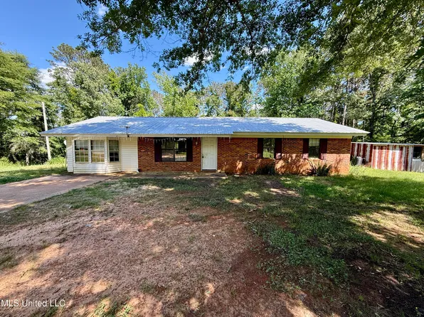 709 Melvin Leach Rd, Union, MS 39365