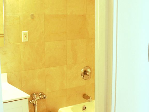 4th image of 435 E 79th St APT 5D