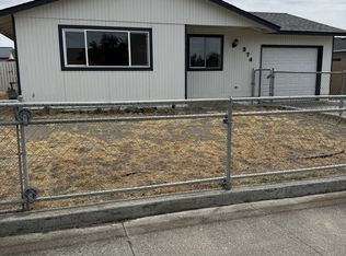 574 E Reeder Dr, Hermiston, OR 97838