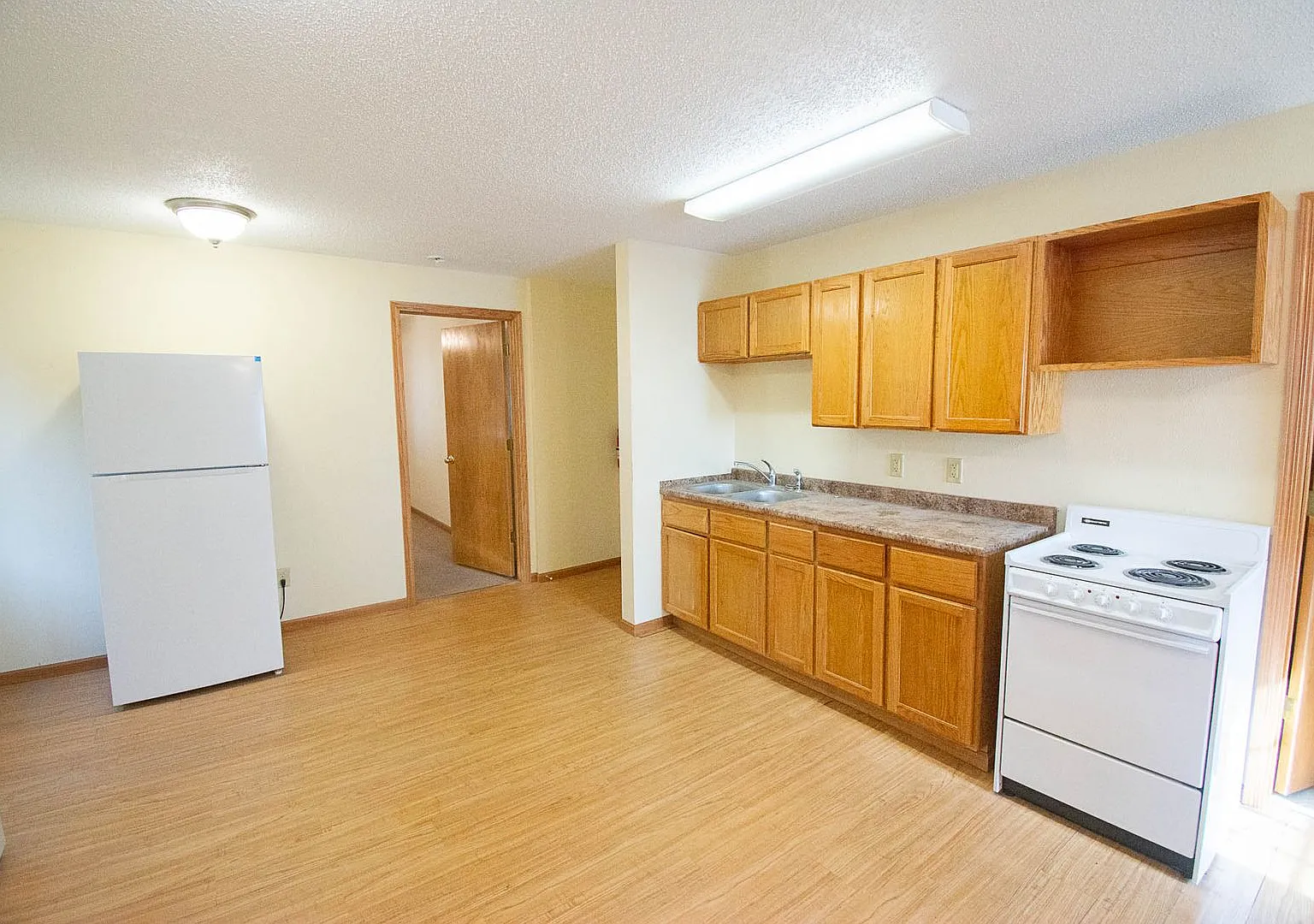 127 Elizabeth Ave — Photo 3