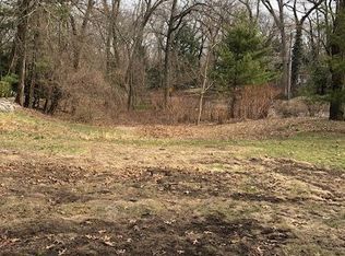 3951 Ponchartrain Dr, New Buffalo, MI 49117