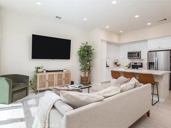 266 Alienta Ln, Mission Viejo, CA 92694