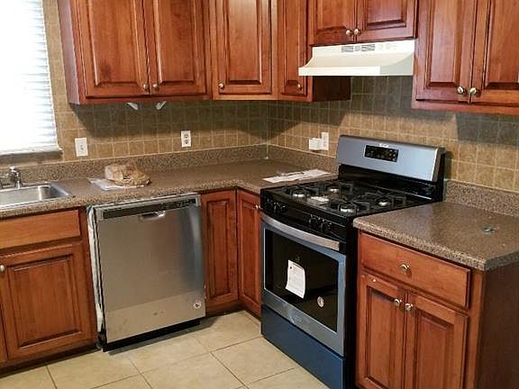 5th image of 10854 Palomino Dr N