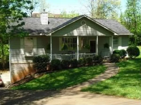 5621 Pinellas Dr, Knoxville, TN 37919