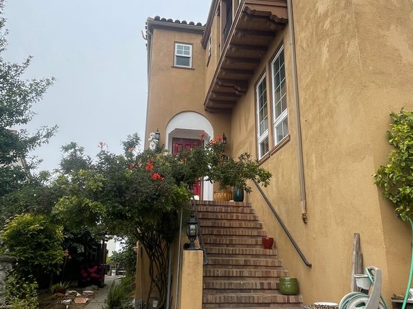 115 Moncada Way