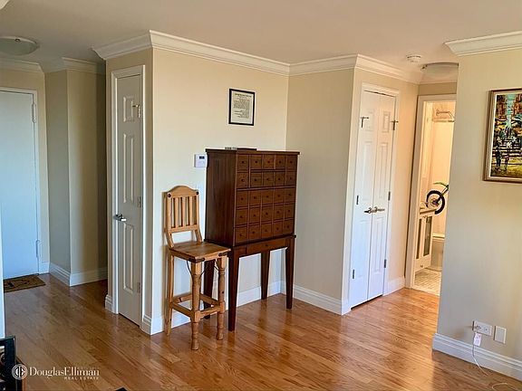 3rd image of 182 E 95th St APT 30F