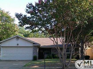 1524 Lexington Pl, Bedford, TX 76022