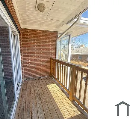 325 W Parkwood Dr #9 — Photo 7