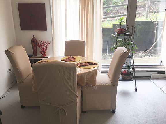 5th image of 397 N Broadway APT 1L