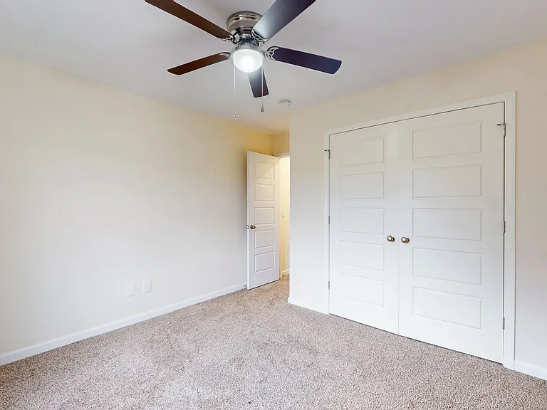 213 Indian Summer Ct — Photo 12