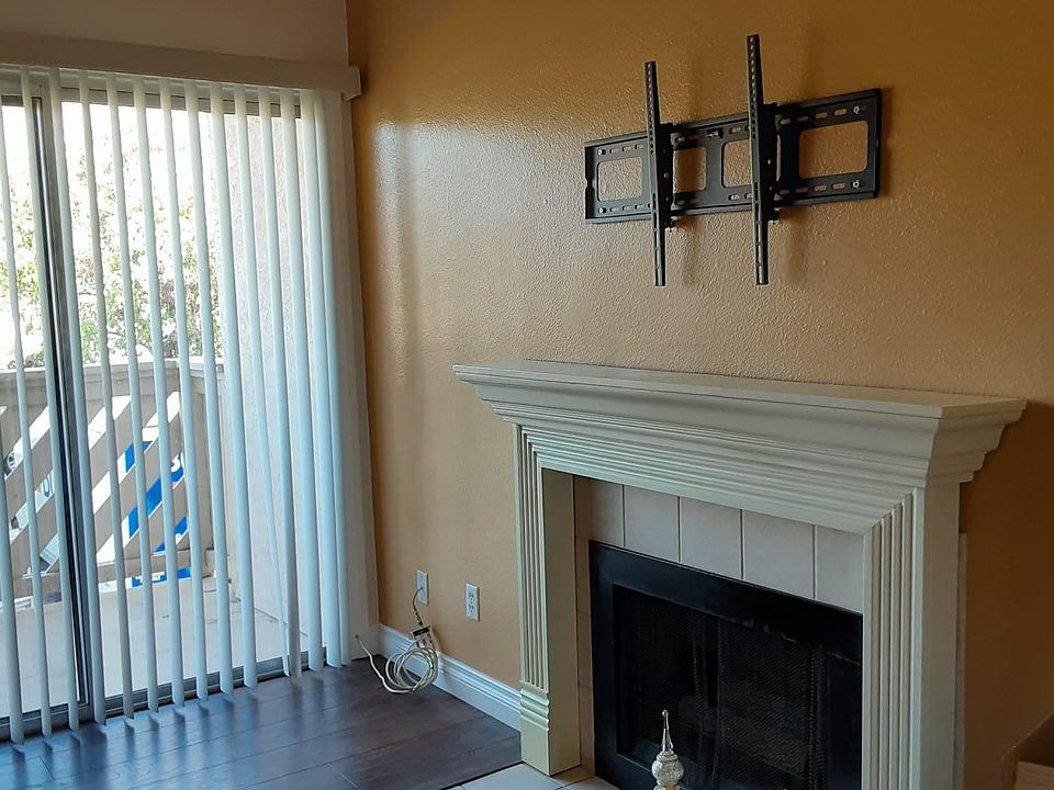 1st image of 2566 White Oak Pl Unit 2