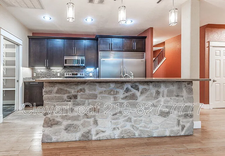 1025 Flaming Oak Dr — Photo 19