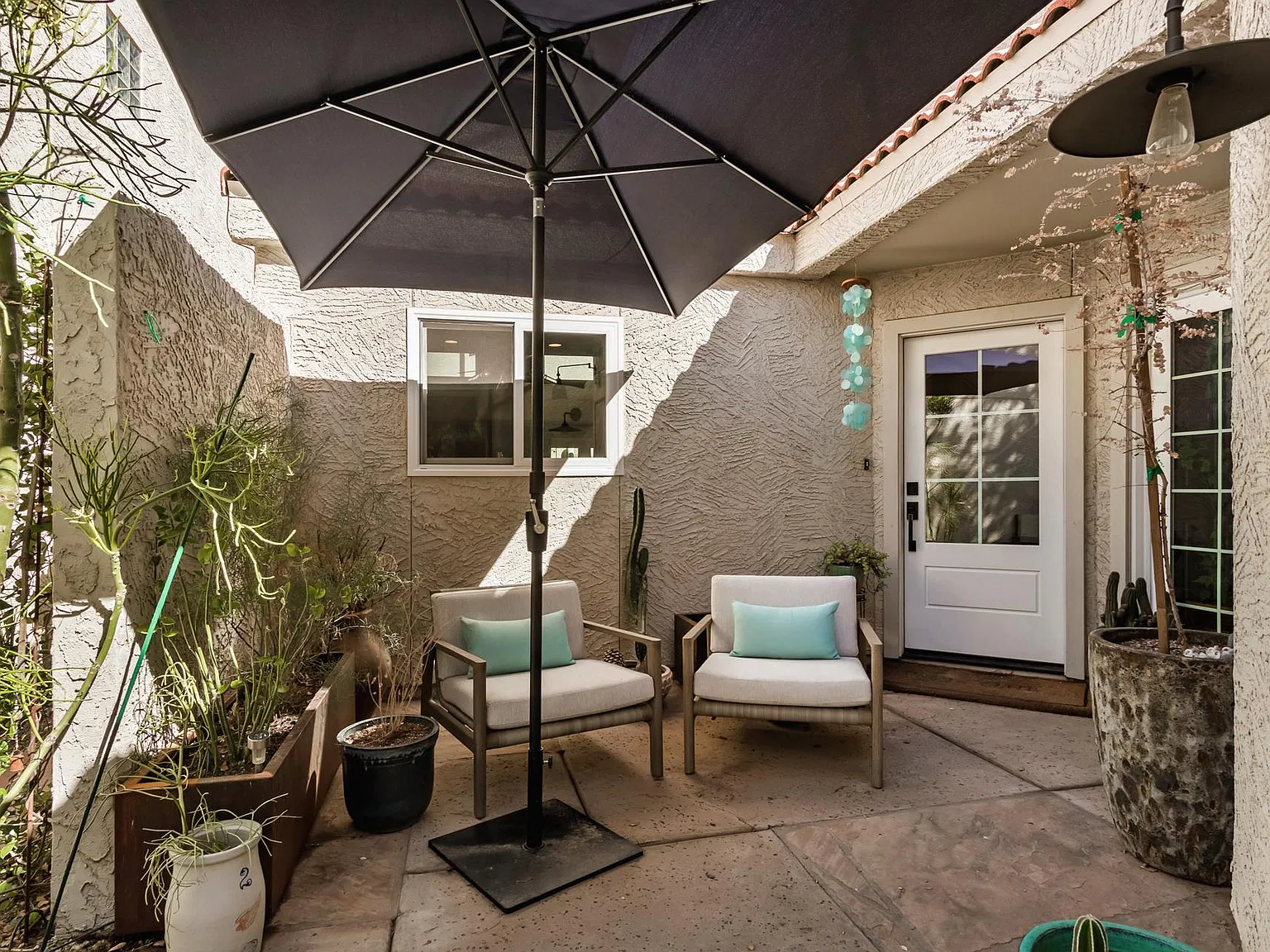 3 bed, 1373 sqft, $3,200 — Photo 4