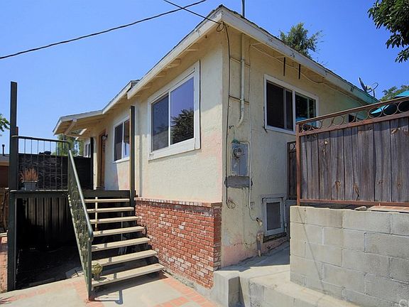 5th image of 4435 Portola Ave