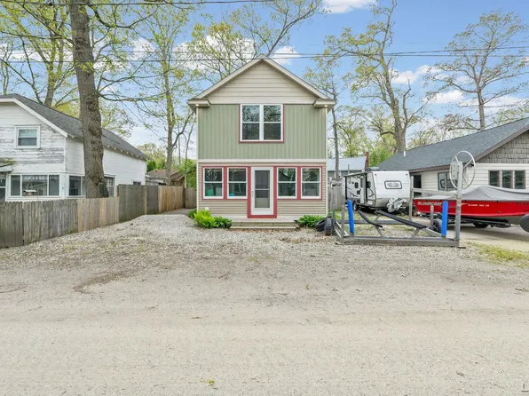2128 Glenwood Ct, Brooklyn, MI 49230