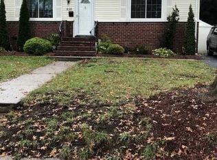 626 Grant Ter, Teaneck, NJ 07666