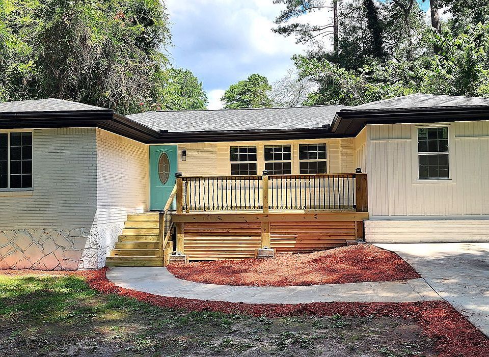 1st image of 3340 Pinehill Dr