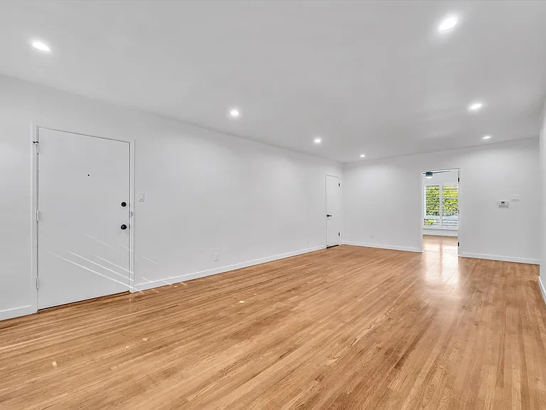350 S Camden Dr #A — Photo 13