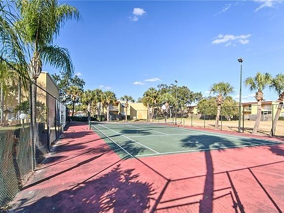 4th image of 2810 Somerset Park Dr APT 101