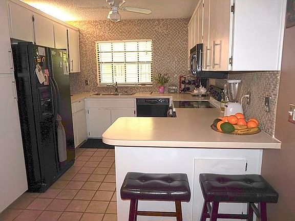 3rd image of 251 Los Prados Dr #922