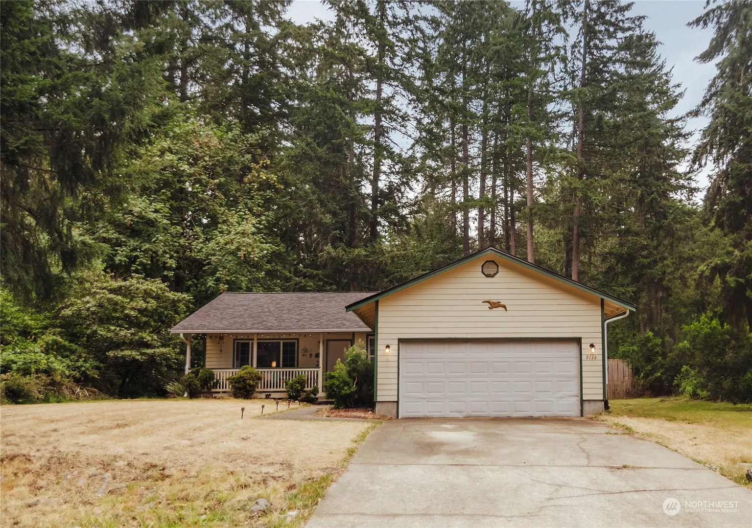 8116 Sparrow Court SE photo 1
